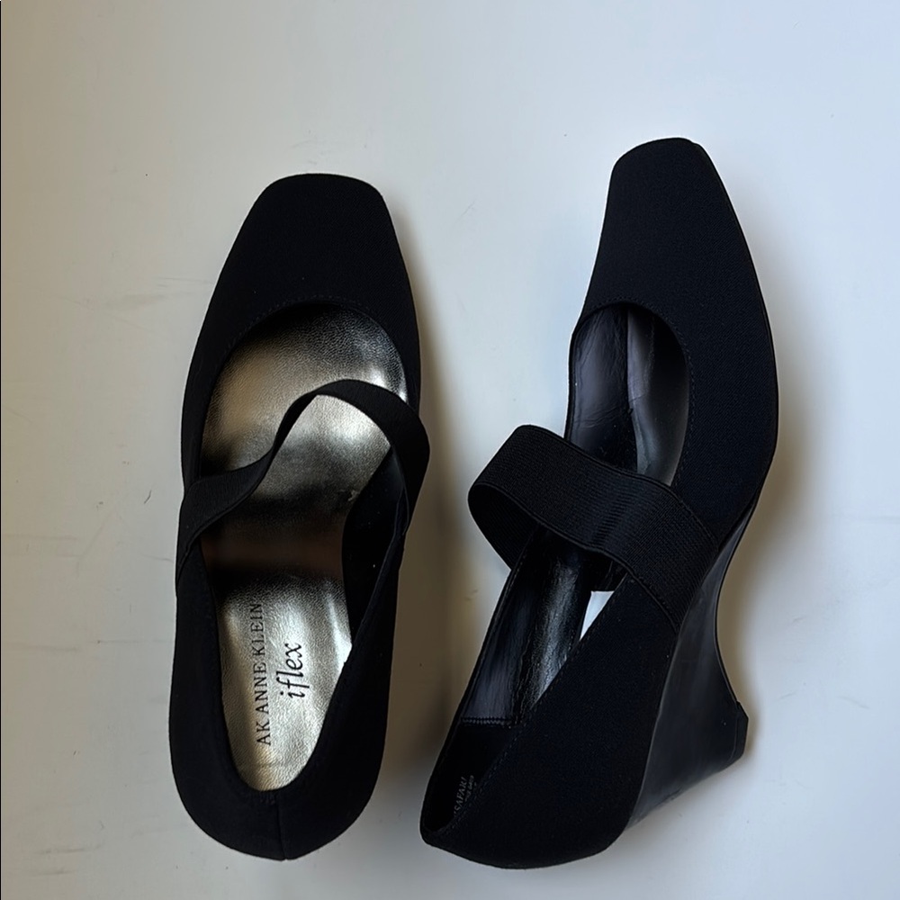 Anne Klein Women's Black Wedge/Heels. Brand new. Can be dressed up or down!